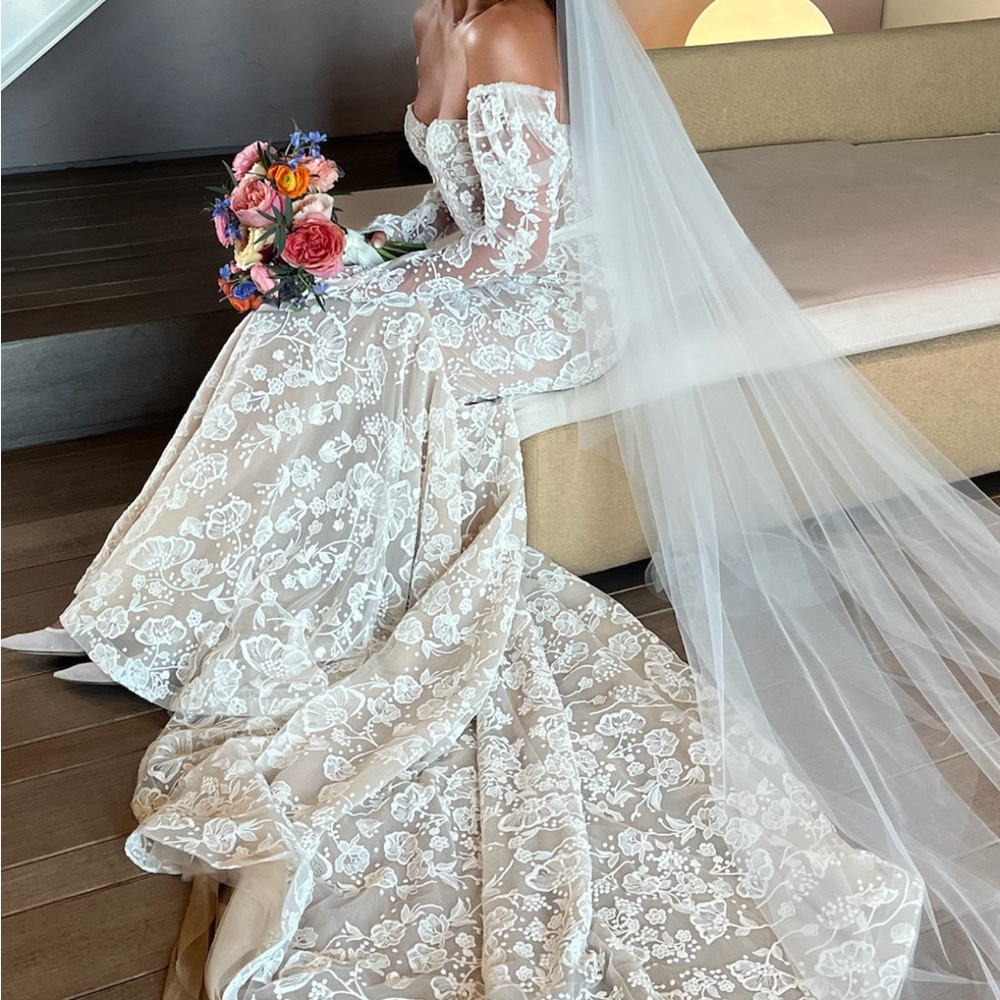 Eisen Stien Grace Gown